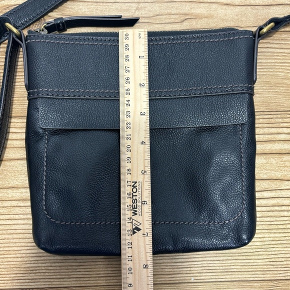 Fossil Aida Small Black Leather Crossbody - Picture 10 of 10